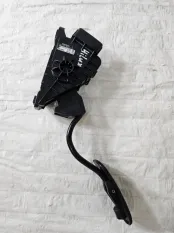 Педаль газа Toyota Hilux 7