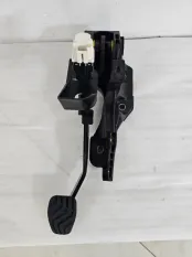 Педаль тормоза Renault Duster 2