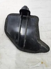 Пыльник крыла передний левый Toyota Rav 4 40