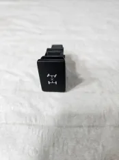 Кнопка блокировки дифференциала Toyota RAV4 40