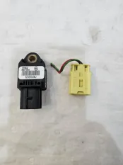 Датчик удара Toyota Hilux