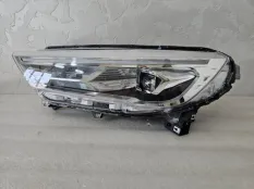 Фара левая Haval M6