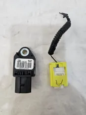 Датчик удара Toyota Auris 2