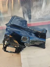 Крыло заднее правое Toyota LC 200