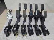 Педали газа Hyundai Solaris