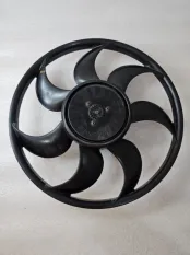 Вентилятор охлаждения Renault Logan