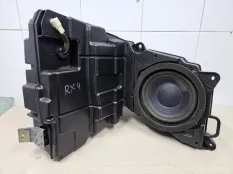 Штатный сабвуфер Lexus RX4