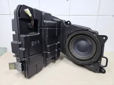 Штатный сабвуфер Lexus RX4