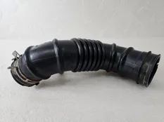 Патрубок воздушного фильтра Toyota RAV4