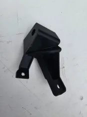 Крепление фары правое Toyota Corolla E18