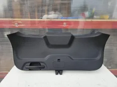 Обшивка крышки багажника Haval F7