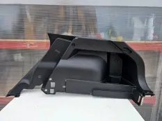 Обшивка багажника правая Haval F7