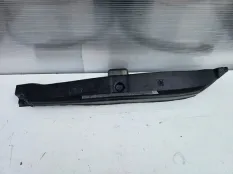 Уплотнитель крыла передний правый Haval Dargo