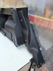 Обшивка багажника левая Haval F7