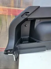 Обшивка багажника левая Haval F7