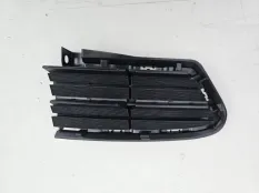 Решетка в бампер левая Toyota RAV4 40