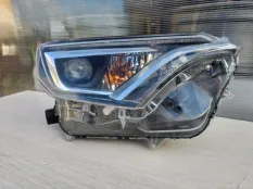 Фара LED правая Toyota RAV4 40