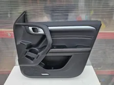 Обшивка двери передней правой Haval Dargo