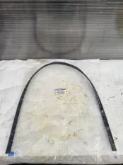 Молдинг лобового стекла Nissan Pathfinder R51