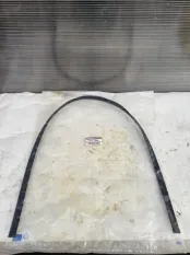 Молдинг лобового стекла Nissan Pathfinder R51