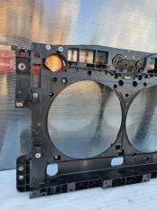 Передняя панель (телевизор) Nissan Murano Z52