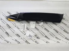 Молдинг стекла левый Toyota Fortuner 2