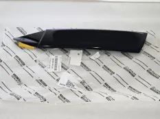 Молдинг стекла левый Toyota Fortuner 2