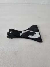 Кронштейн передний бампера левый Lexus LX570