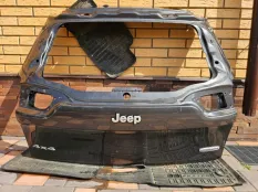 Крышка багажника Jeep Cherokee