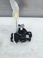 Замок капота Omoda C5