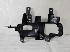 Кронштейн ПТФ левый Nissan Qashqai J11