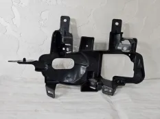 Кронштейн ПТФ левый Nissan Qashqai J11