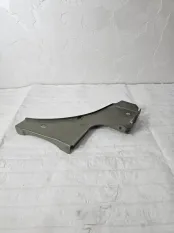 Кр-н крепления крыла левый Nissan Almera G15