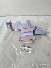 Кронштейн блока предохранителей Nissan X-Trail T32