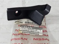 Кронштейн крыла передний правый Nissan Tiida C11