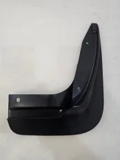 Брызговик передний правый Skoda Octavia A7