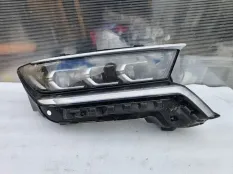 Фара правая Kia Sorento 4