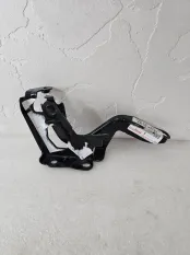 Петля капота правая Toyota RAV4 40