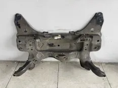 Передняя балка (подрамник) Volvo XC40 2021 32221195