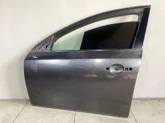 Дверь левая передняя передней левой Renault Latitude (2010 - 2013) 801019046R