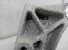 Кронштейн генератора Peugeot 307 (2001 - 2005) 9637349380