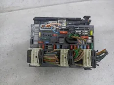 Блок предохранителей Citroen C4 2008 9675878480