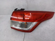 Фонарь задний правый Ford Kuga 2 2013 CV4413404AE
