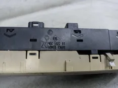 Блок управления стеклоподъемниками передней левой Renault Latitude 2012 809618346R