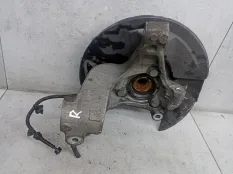 Кулак передний правый Volvo XC40 2019 32221857