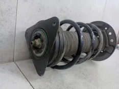 Амортизатор передний правый Nissan Qashqai J11 2015 543024EA3A