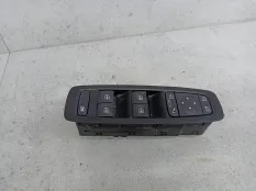 Блок управления стеклоподъемниками передней левой Renault Scenic 4 2019 254012952R