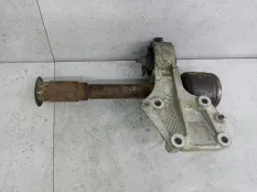 Кронштейн полуоси правой Peugeot 206 рест. 2005 9640296180