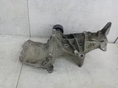 Кронштейн генератора Renault Scenic 2 2003 8200037811
