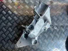 Кронштейн (крепление) Renault Duster рест. 2020 8201033565